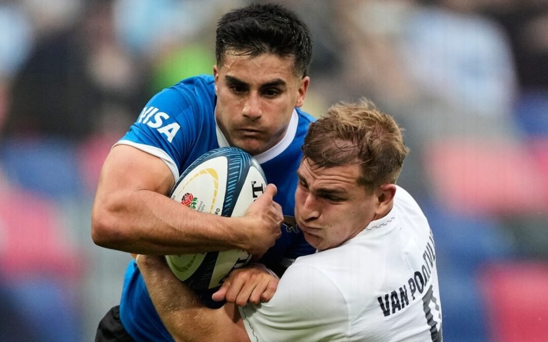 Tomás Albornoz quedó bajo investigación de World Rugby tras el partido ante Inglaterra